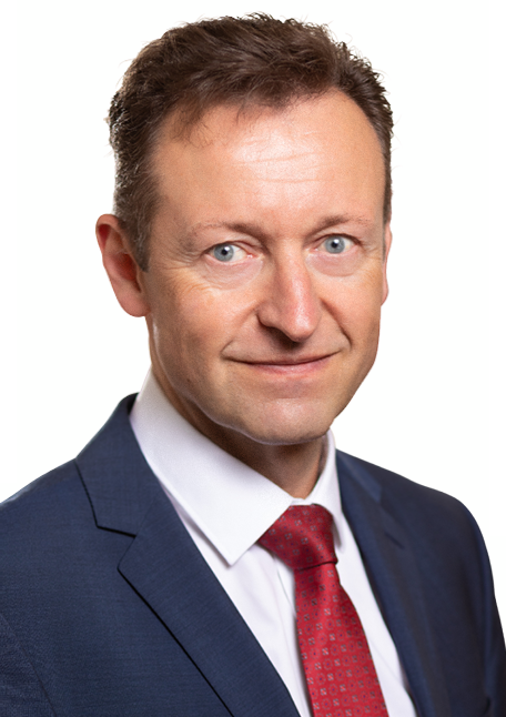 Portraitfoto von Rechtsanwalt Dr. Bernhard Hüttler